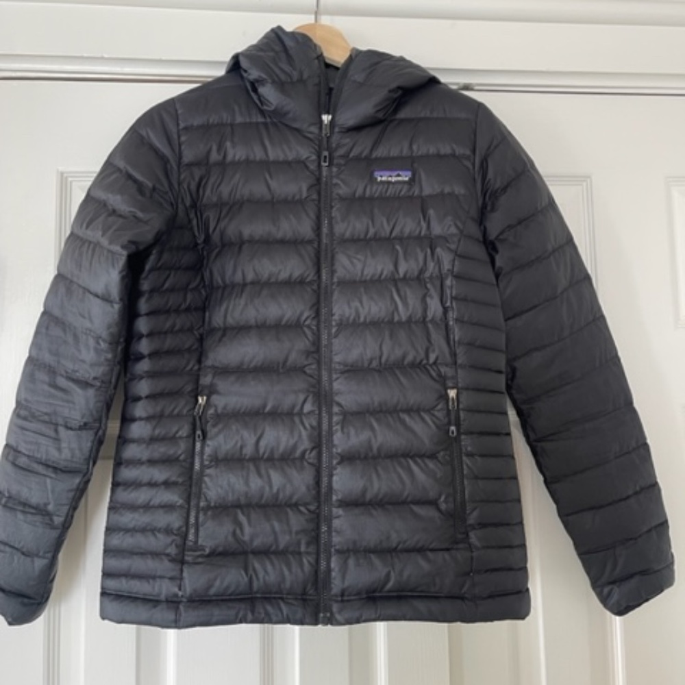 Patagonia Down Hoodie - Black
